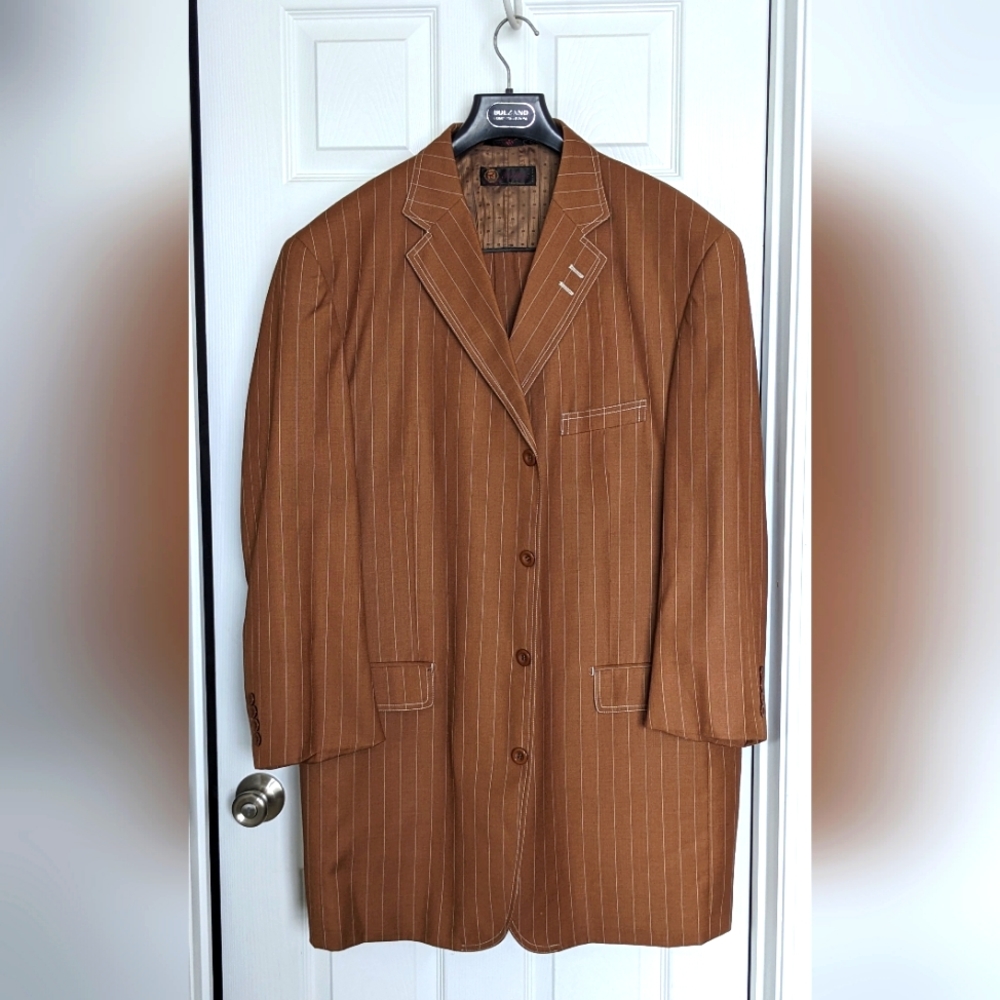 Pallini Mens 3-peice brown pinstripe suit, size 48L